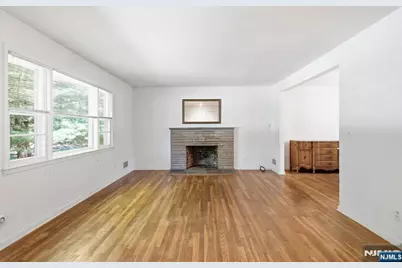 472 Cedar Hill Avenue, Wyckoff Township, NJ 07481 - Photo 13