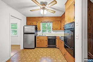 472 Cedar Hill Ave, Wyckoff Township, NJ 07481 - Photo 19