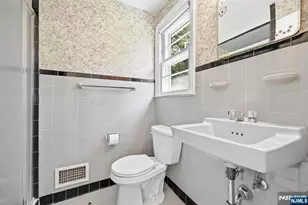 472 Cedar Hill Ave, Wyckoff Township, NJ 07481 - Photo 29