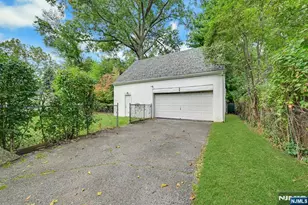 11 Pine St, Hackensack, NJ 07601 - Photo 23