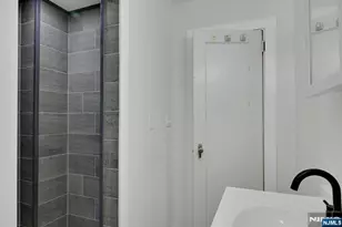 11 Pine St, Hackensack, NJ 07601 - Photo 15