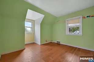 11 Pine St, Hackensack, NJ 07601 - Photo 17