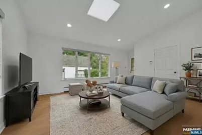 11 Pine Street, Hackensack, NJ 07601 - Photo 13