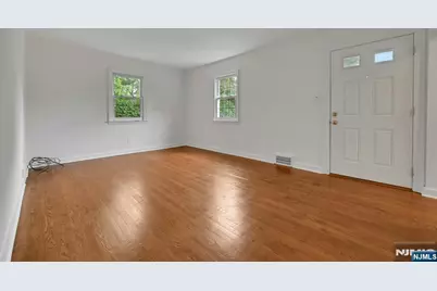11 Pine Street, Hackensack, NJ 07601 - Photo 3