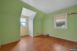 11 Pine St, Hackensack, NJ 07601 - Photo 17
