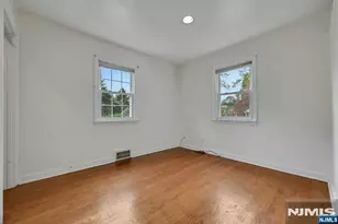 11 Pine St, Hackensack, NJ 07601 - Photo 5