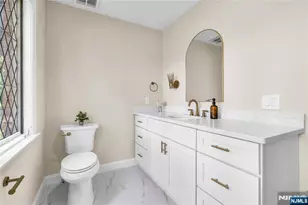 17 Deerhill Dr, Ho Ho Kus, NJ 07423 - Photo 25