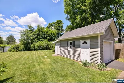 254 Elm Avenue, Teaneck Township, NJ 07666 - Photo 23