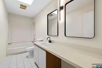 319 Gorge Road, Cliffside Park, NJ 07010 - Photo 15