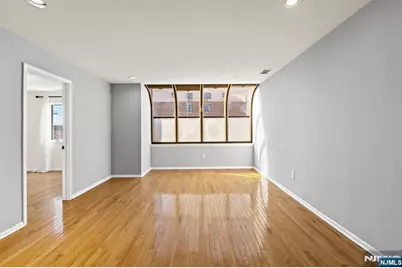 319 Gorge Road, Cliffside Park, NJ 07010 - Photo 5