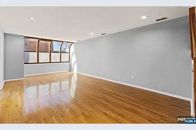 319 Gorge Road, Cliffside Park, NJ 07010 - Photo 3