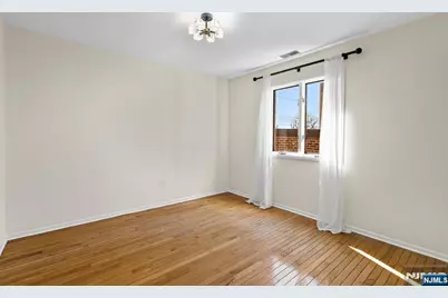 319 Gorge Road, Cliffside Park, NJ 07010 - Photo 7