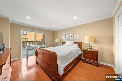 303 Ellery Court 303 #303, Edgewater, NJ 07020 - Photo 11