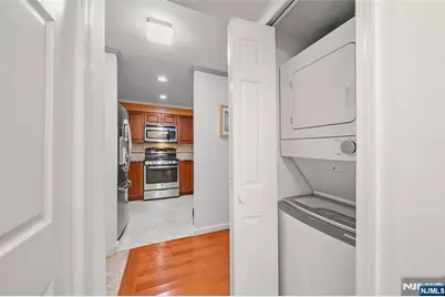303 Ellery Court 303 #303, Edgewater, NJ 07020 - Photo 15