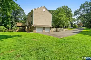215 Oak Ave, Wyckoff Township, NJ 07481 - Photo 45