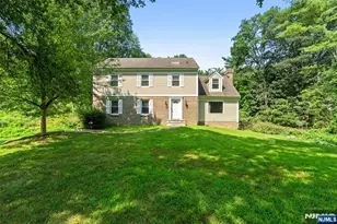 215 Oak Ave, Wyckoff Township, NJ 07481 - Photo 1