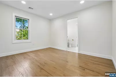 332 Meadowbrook Avenue, Ridgewood, NJ 07450 - Photo 31