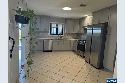 62 Morrell Place B #B, Garfield, NJ 07026 - Photo 5