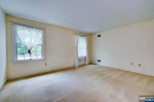 416 Hidden Valley Ct, Wyckoff Township, NJ 07481 - Photo 33