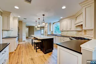 416 Hidden Valley Ct, Wyckoff Township, NJ 07481 - Photo 17