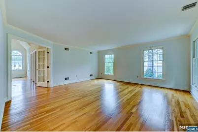 416 Hidden Valley Court, Wyckoff Township, NJ 07481 - Photo 5