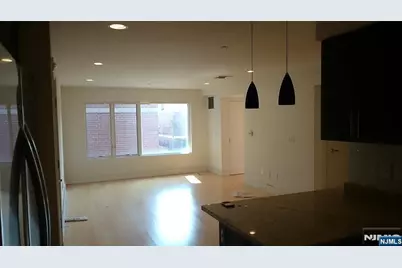 310 Cliff Lane C002A #C002A, Cliffside Park, NJ 07010 - Photo 37