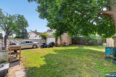 446 Clifton Avenue, Newark, NJ 07104 - Photo 21