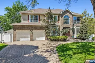 745 Gettysburg Pl, Paramus, NJ 07652 - Photo 49