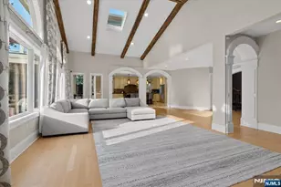 412 Valley View Ave, Paramus, NJ 07652 - Photo 9