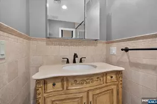 412 Valley View Ave, Paramus, NJ 07652 - Photo 25