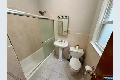 925 Broadway 2A #2A, Bayonne, NJ 07002 - Photo 5