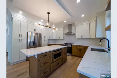 662 Jefferson Avenue, Washington Township, NJ 07676 - Photo 7