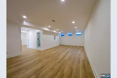 662 Jefferson Avenue, Washington Township, NJ 07676 - Photo 23