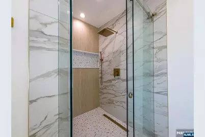 662 Jefferson Avenue, Washington Township, NJ 07676 - Photo 21