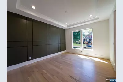 662 Jefferson Avenue, Washington Township, NJ 07676 - Photo 9