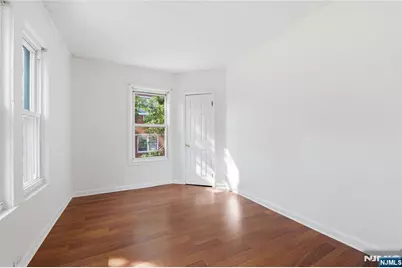 220 Anderson Street, Hackensack, NJ 07601 - Photo 5