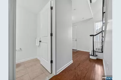 23 Roosevelt Drive, Wood Ridge, NJ 07075 - Photo 5