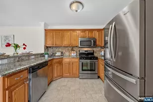 45 Parkside Ct, Wayne, NJ 07470 - Photo 13