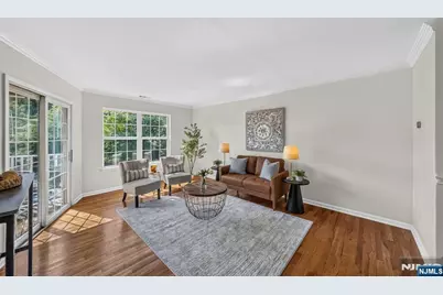 45 Parkside Court, Wayne, NJ 07470 - Photo 9