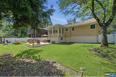 10 Euclid Avenue, Westwood, NJ 07675 - Photo 37