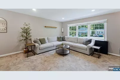 10 Euclid Avenue, Westwood, NJ 07675 - Photo 9
