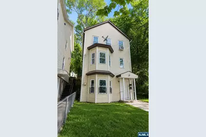 9 Circle Avenue, Paterson, NJ 07522 - Photo 3