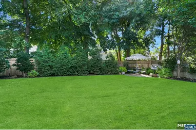 200 Elmwood Avenue, Ho Ho Kus, NJ 07423 - Photo 35