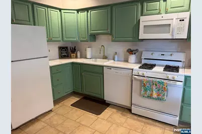 130 Orchard Park, Allendale, NJ 07401 - Photo 9