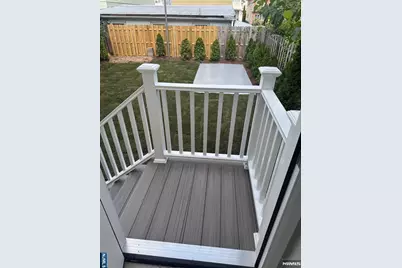 199 Maple Avenue, Wallington, NJ 07057 - Photo 9