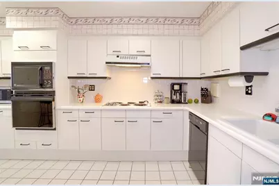 1512 Palisade Avenue 14R #14R, Fort Lee, NJ 07024 - Photo 19