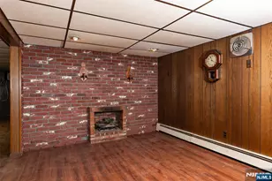 682 Sycamore St, Paramus, NJ 07652 - Photo 23