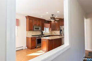 682 Sycamore St, Paramus, NJ 07652 - Photo 7