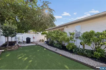 2-23 Berdan Avenue, Fair Lawn, NJ 07410 - Photo 3