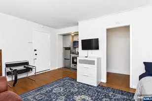 3020-3030 Edwin 5H, Fort Lee, NJ 07024 - Photo 5